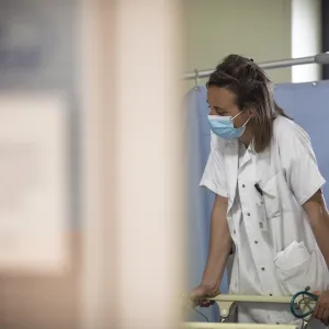 Port du masque à l'hôpital